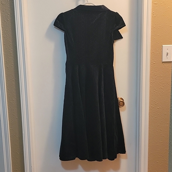 Black Velvet Flocked Tea Dress - Picture 5 of 7